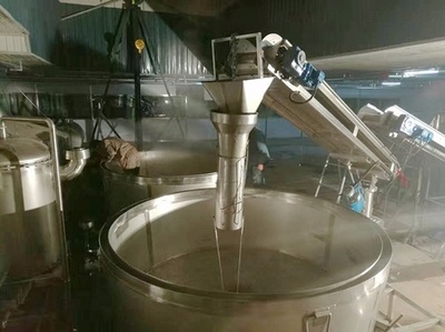 大型釀酒設備層 高效、安全與創新的釀酒工藝